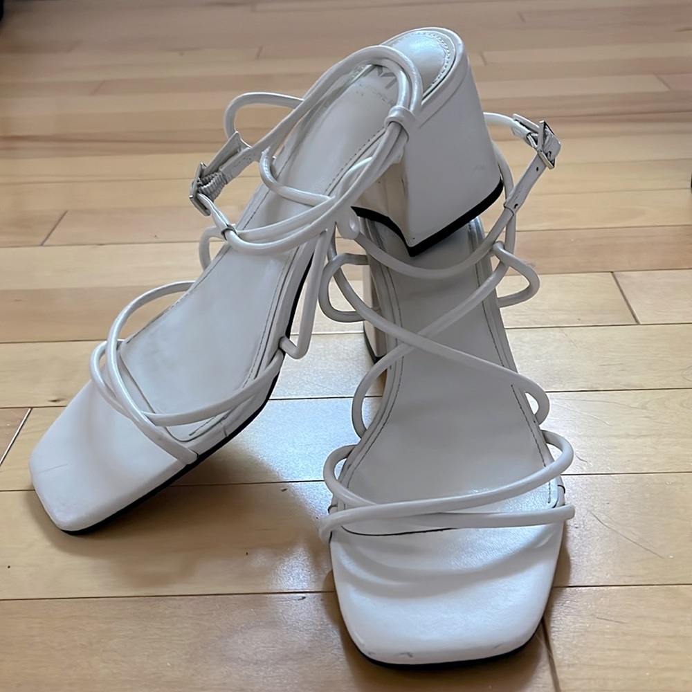 Marc Fisher MLNAYORA Strappy Sandal